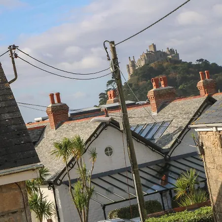 Nana's House * Marazion